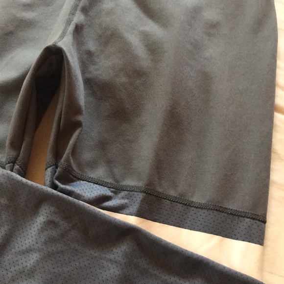 Womens BLUE GRAY WHITE Leg Striped Gym Workout Leggings Sz M - Picture 9 of 10